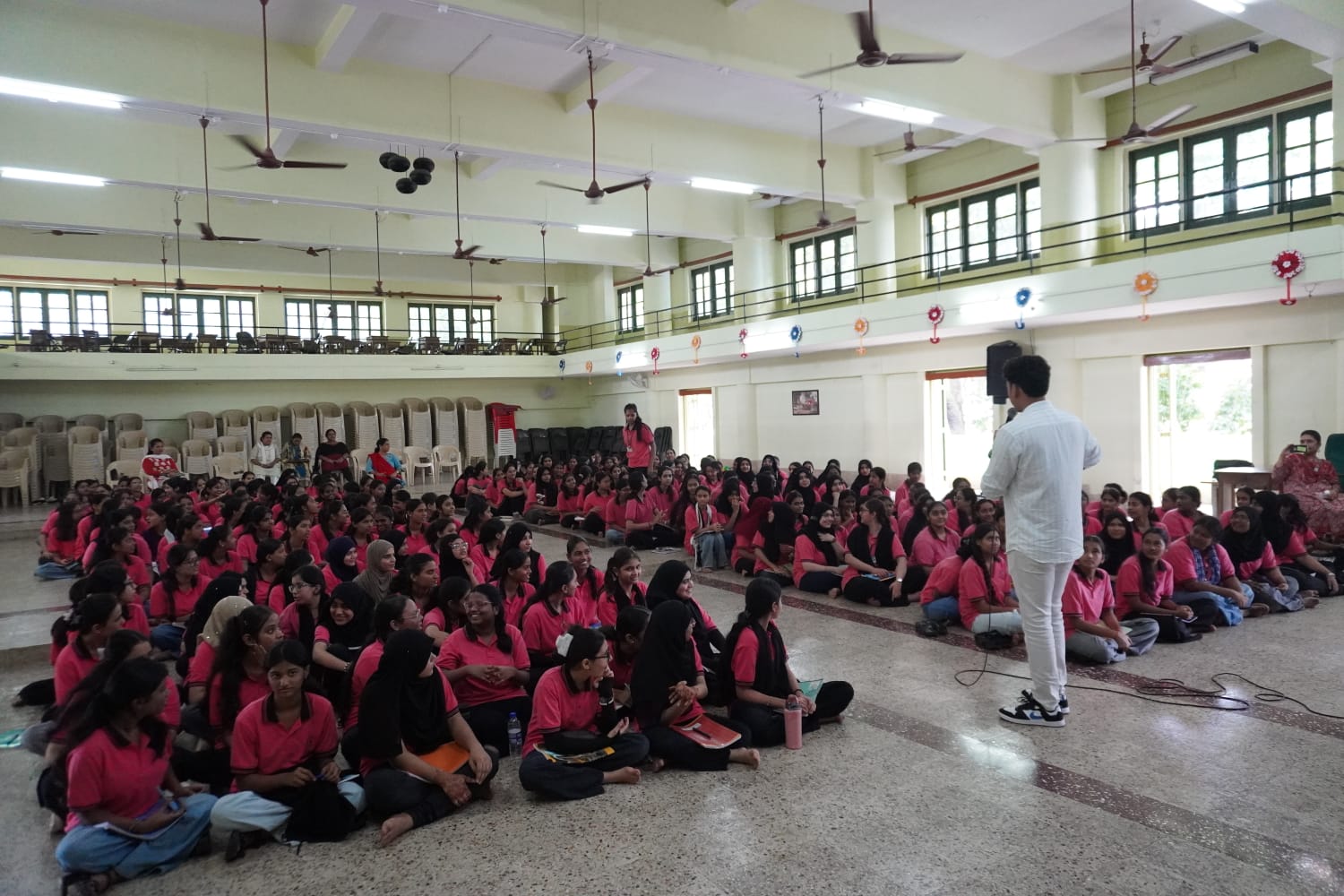 Junior college students attending an AboveFL360 pilot journey seminar